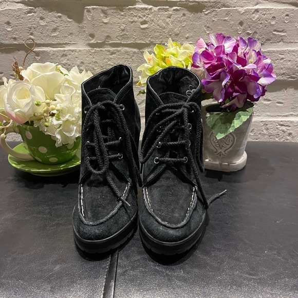 Envy Heeled Black Suede Tie Up Ankle Boots - Picture 12 of 16